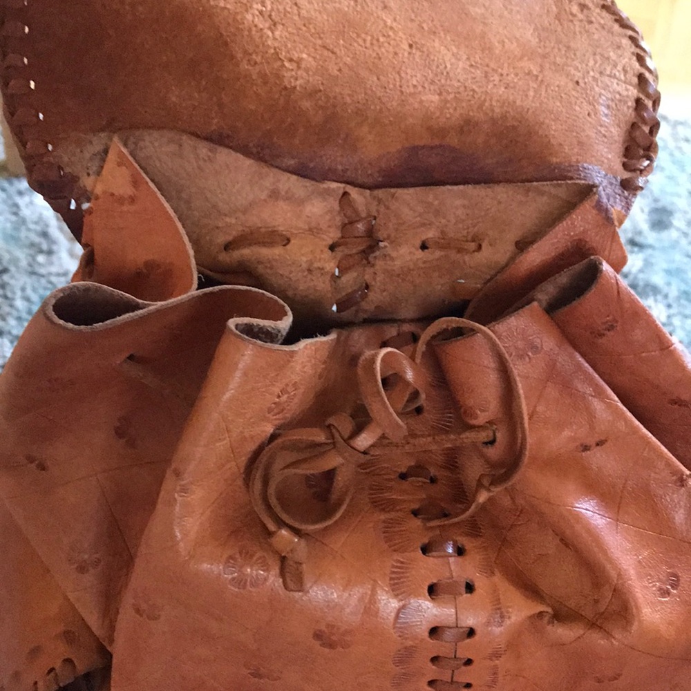 Leather backpack - Picture 6 of 8